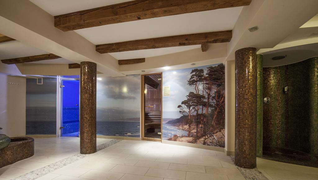 Hotel Lubicz Ustka Exterior photo